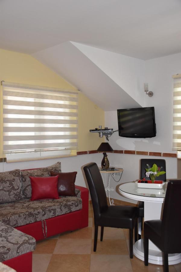 Apartments Scepanovic Tivat Ngoại thất bức ảnh