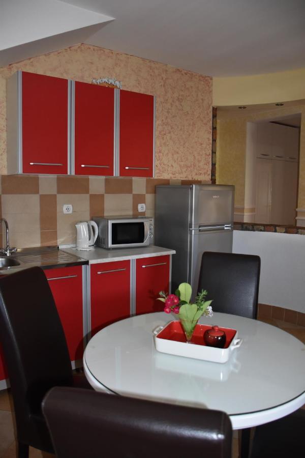 Apartments Scepanovic Tivat Ngoại thất bức ảnh