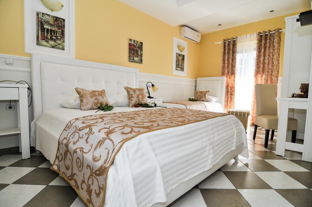 Apartments Scepanovic Tivat Ngoại thất bức ảnh