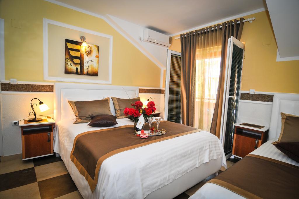 Apartments Scepanovic Tivat Ngoại thất bức ảnh